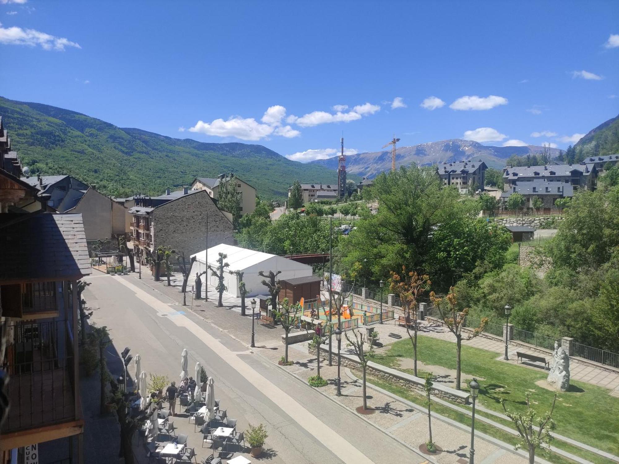 Apartamentos Casa Roldan I Benasque Dış mekan fotoğraf